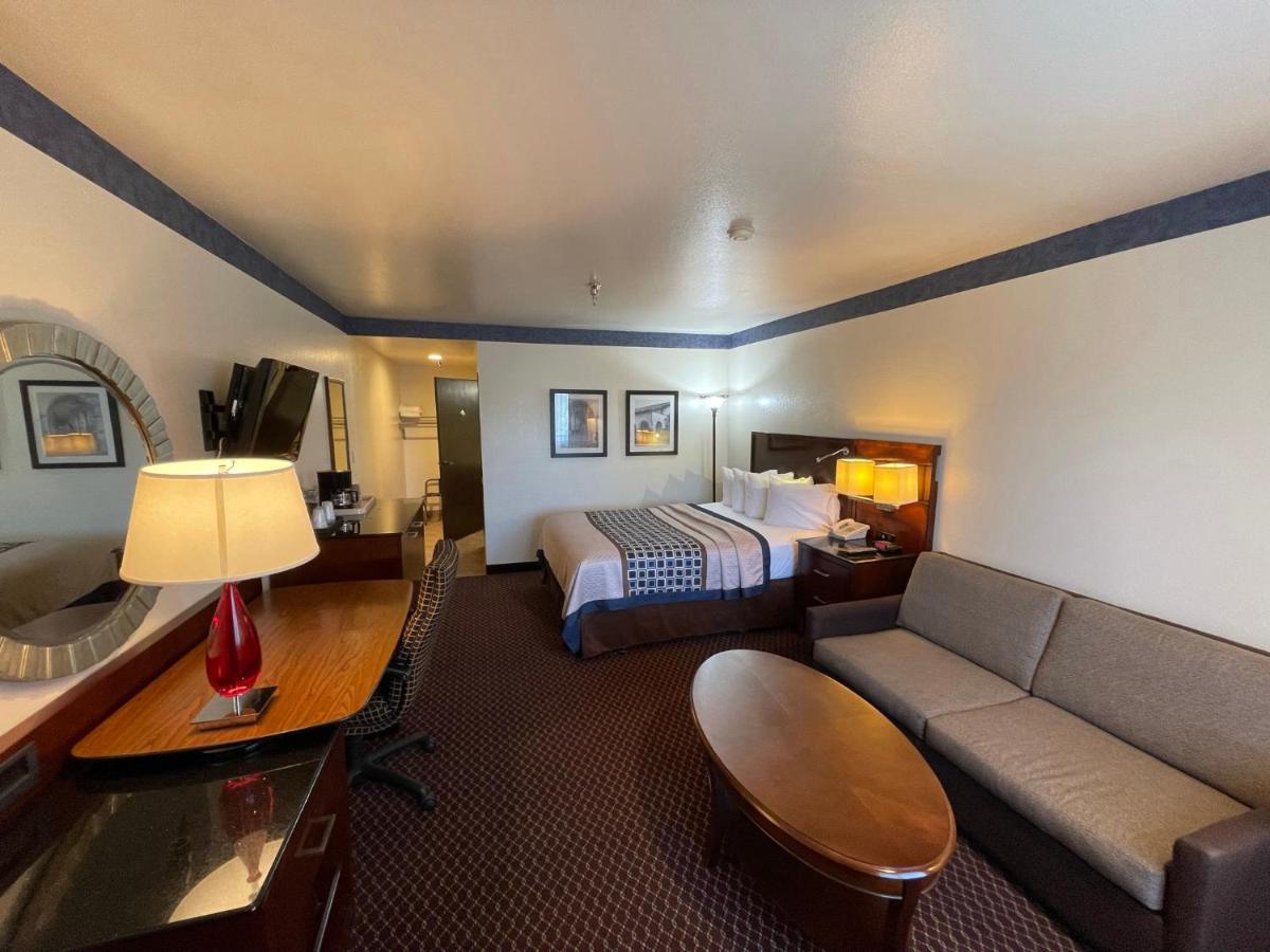 Oakridge Inn Oak View Екстериор снимка