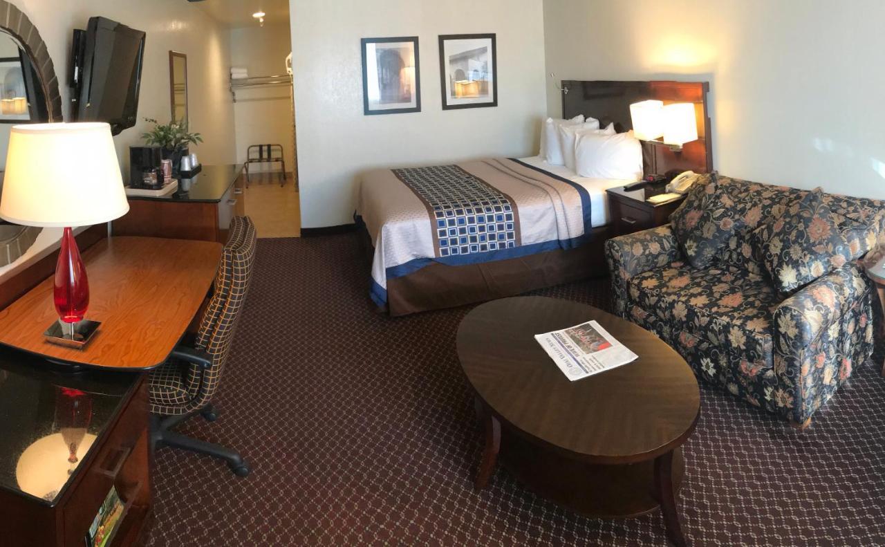 Oakridge Inn Oak View Екстериор снимка